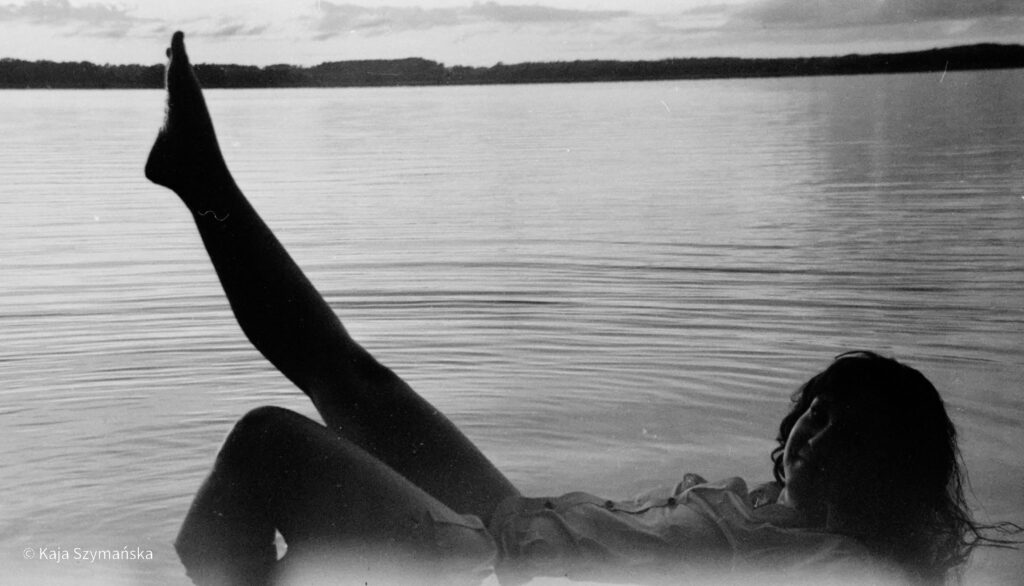Sensual w jeziorze